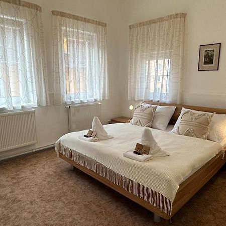 Apartment Bohemia Karlovy Vary Ngoại thất bức ảnh