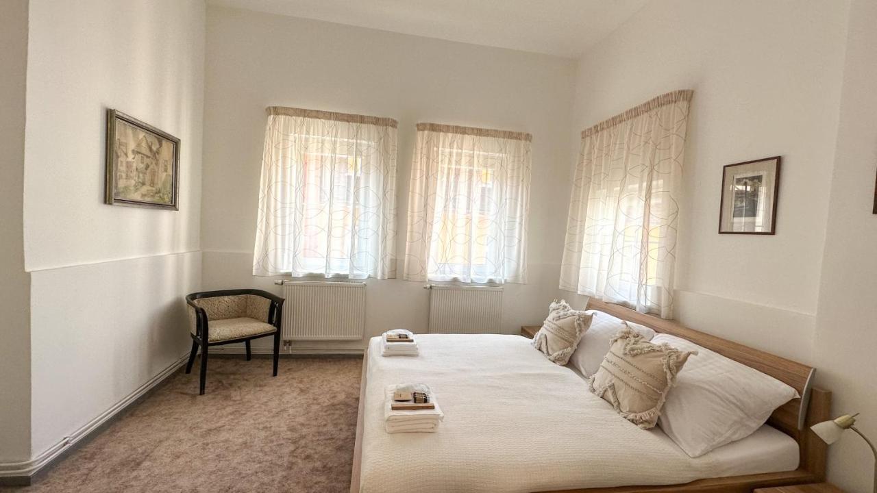 Apartment Bohemia Karlovy Vary Ngoại thất bức ảnh