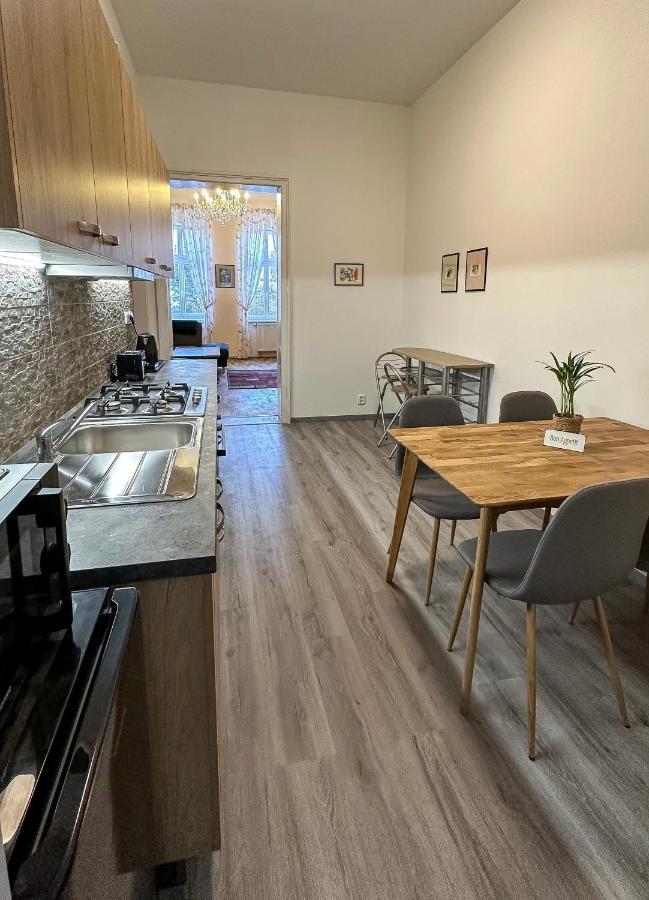 Apartment Bohemia Karlovy Vary Ngoại thất bức ảnh